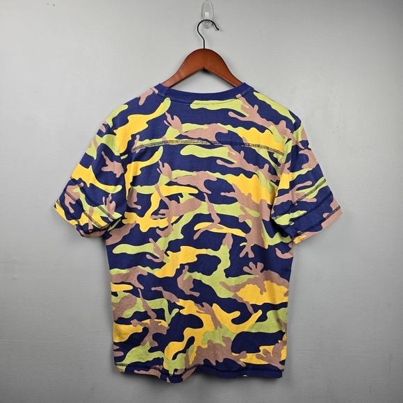 BMFIT Gear Colorful Camo All Over Print T Shirt Mens Size M Athletic Workout Top - Picture 6 of 15